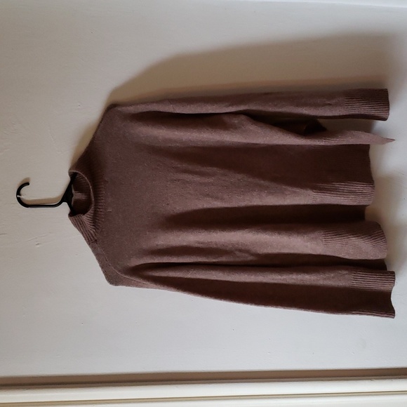 Vero Moss | Tan Oversized Mock Neck Sweater | Women's S | NWOT - Picture 2 of 5